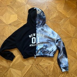 EUC Cropped Baggy Half black-half tyedye hoodie